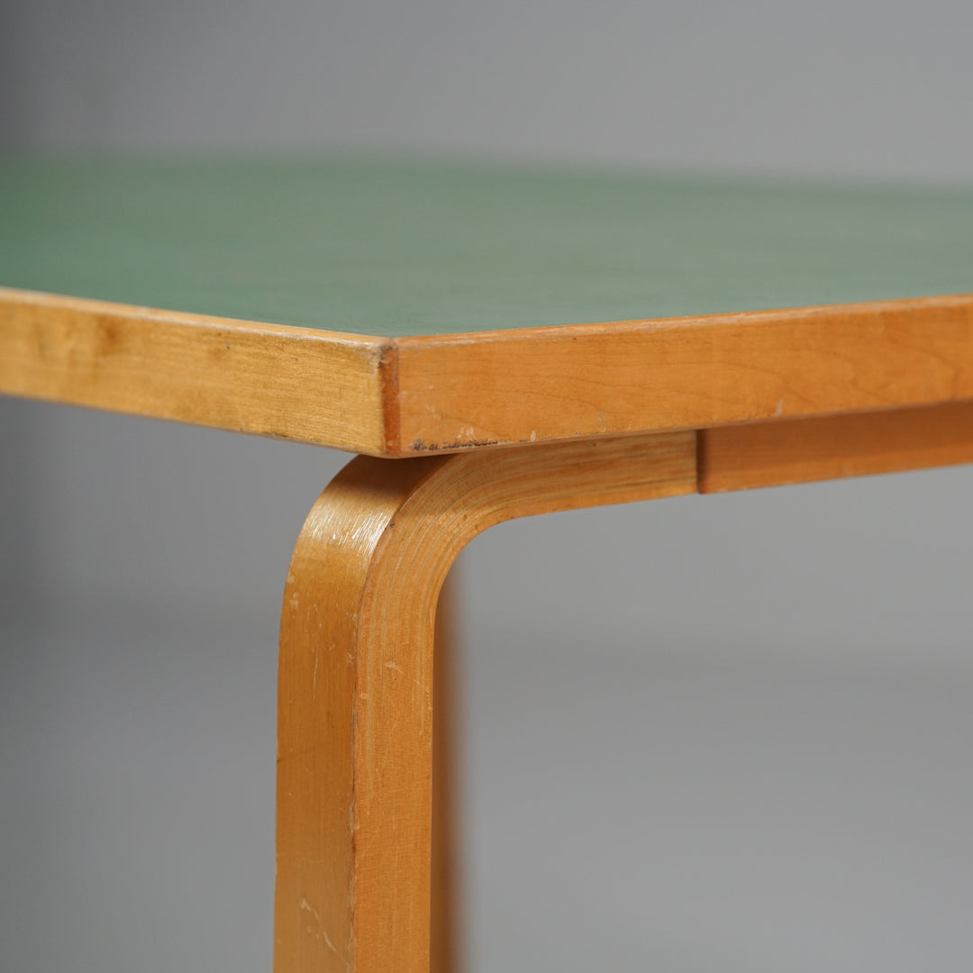 Harvinainen pöytä, Alvar Aalto, Oy Huonekalu- ja Rakennustyötehdas Ab, 40/50-luku