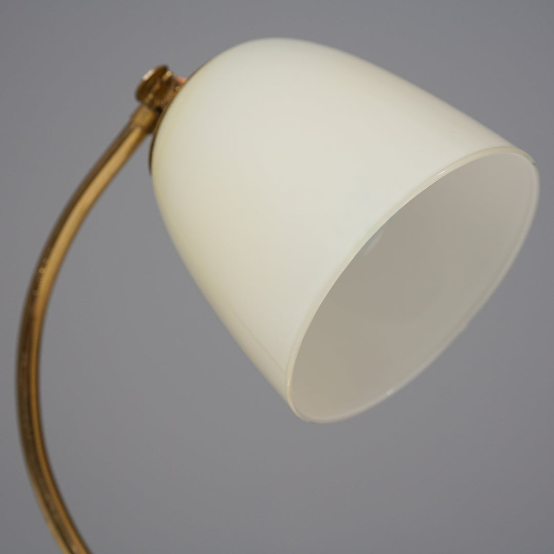 Pöytä-/seinävalaisin malli 2432, Valinte Oy, 50-luku