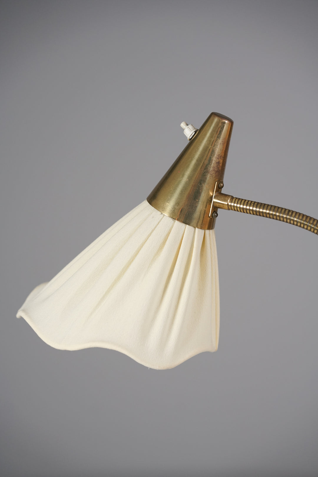 Lattiavalaisin malli EN 31, Itsu, 50-luku