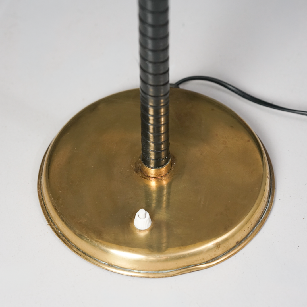 Harvinainen malli "Ihanne" pöytävalaisin, Lisa Johansson-Pape, Orno, 1900-luvun puoliväli