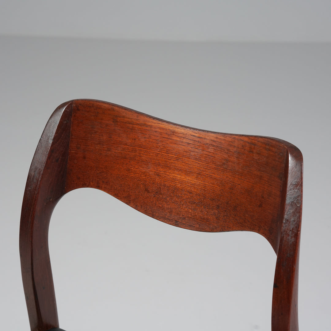 Model 71 chair, Niels Otto Møller, J.L Møllers Møbelfabrik, 1960s