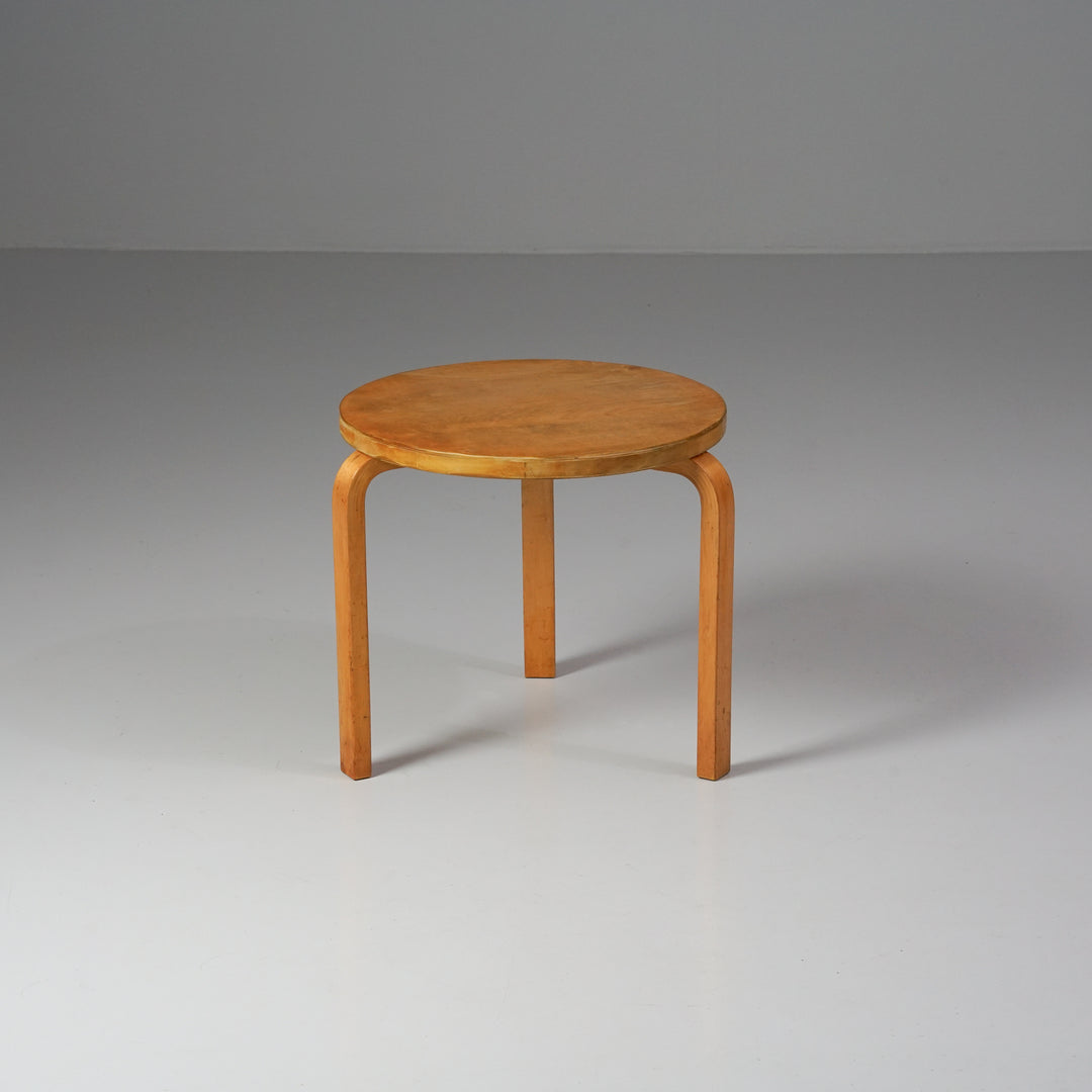 Malli 90D sivupöytä, Alvar Aalto, Oy Huonekalu- ja Rakennustyötehdas Ab, 40/50-luku