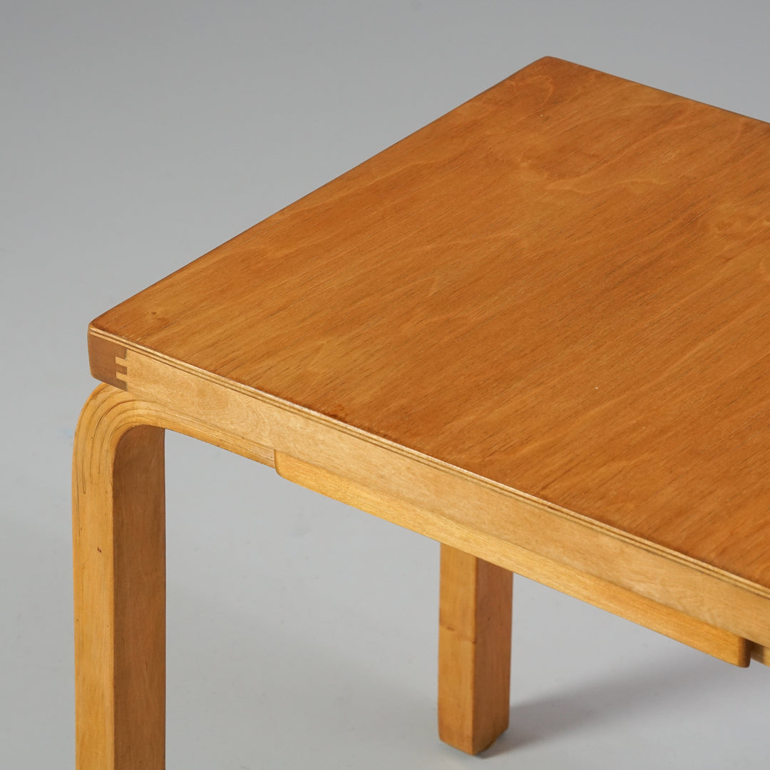 Sivupöytä, Alvar Aalto, Oy Huonekalu- ja Rakennustyötehdas Ab, 50-luku
