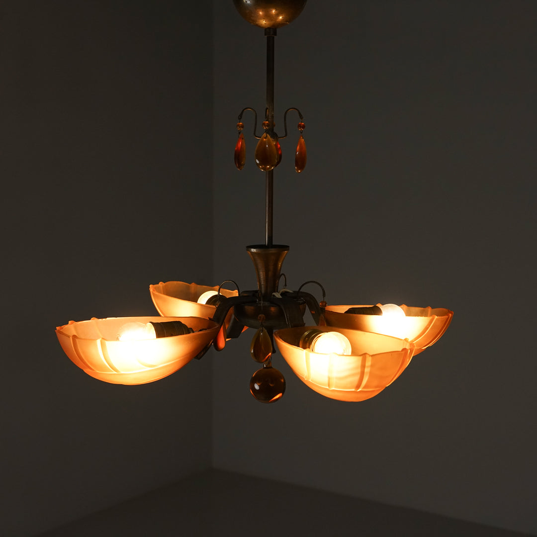 Kattovalaisin, Paavo Tynell, Taito Oy, 30-luku