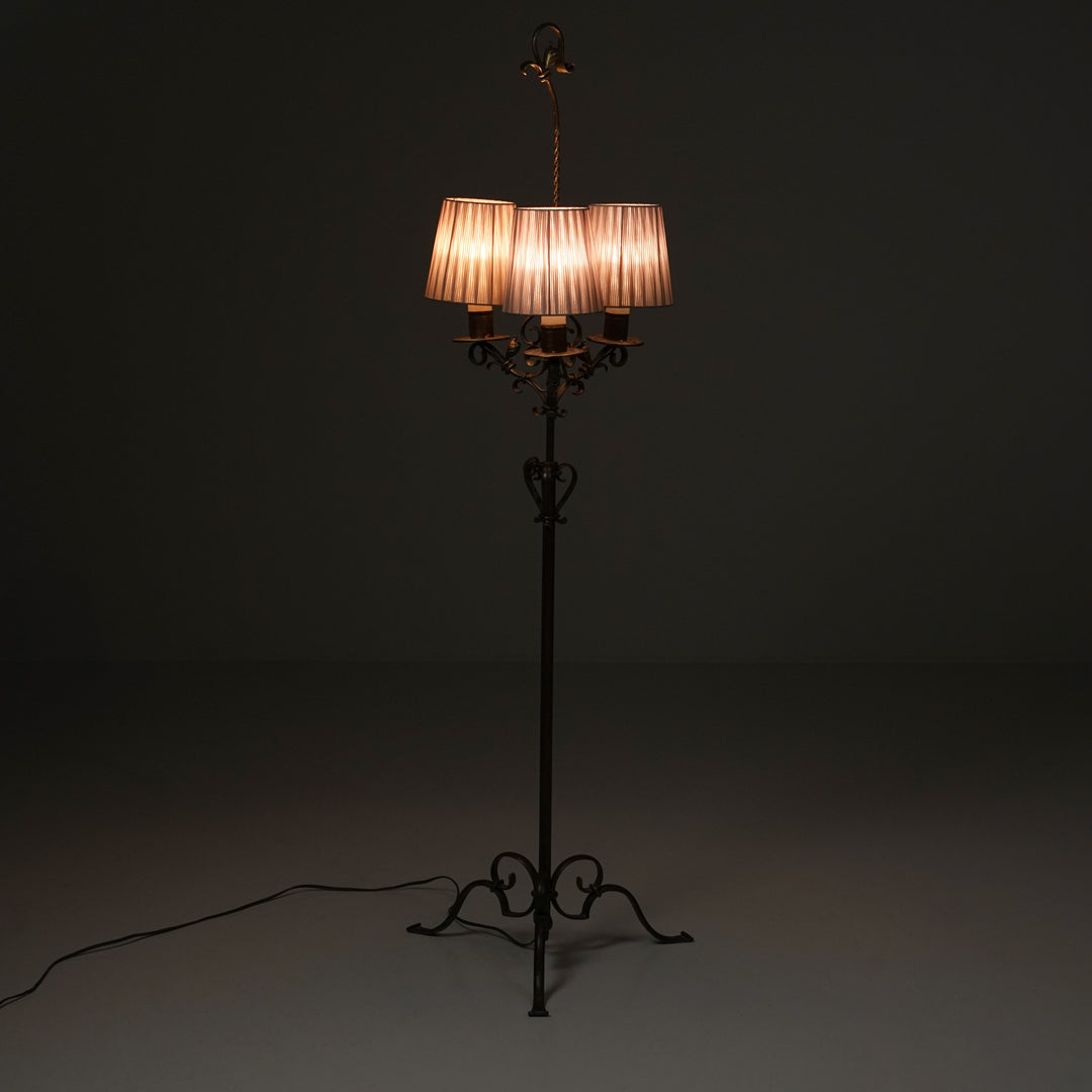 Malli 812 lattiavalaisin, Taidetakomo Hakkarainen, 1900-luvun alku