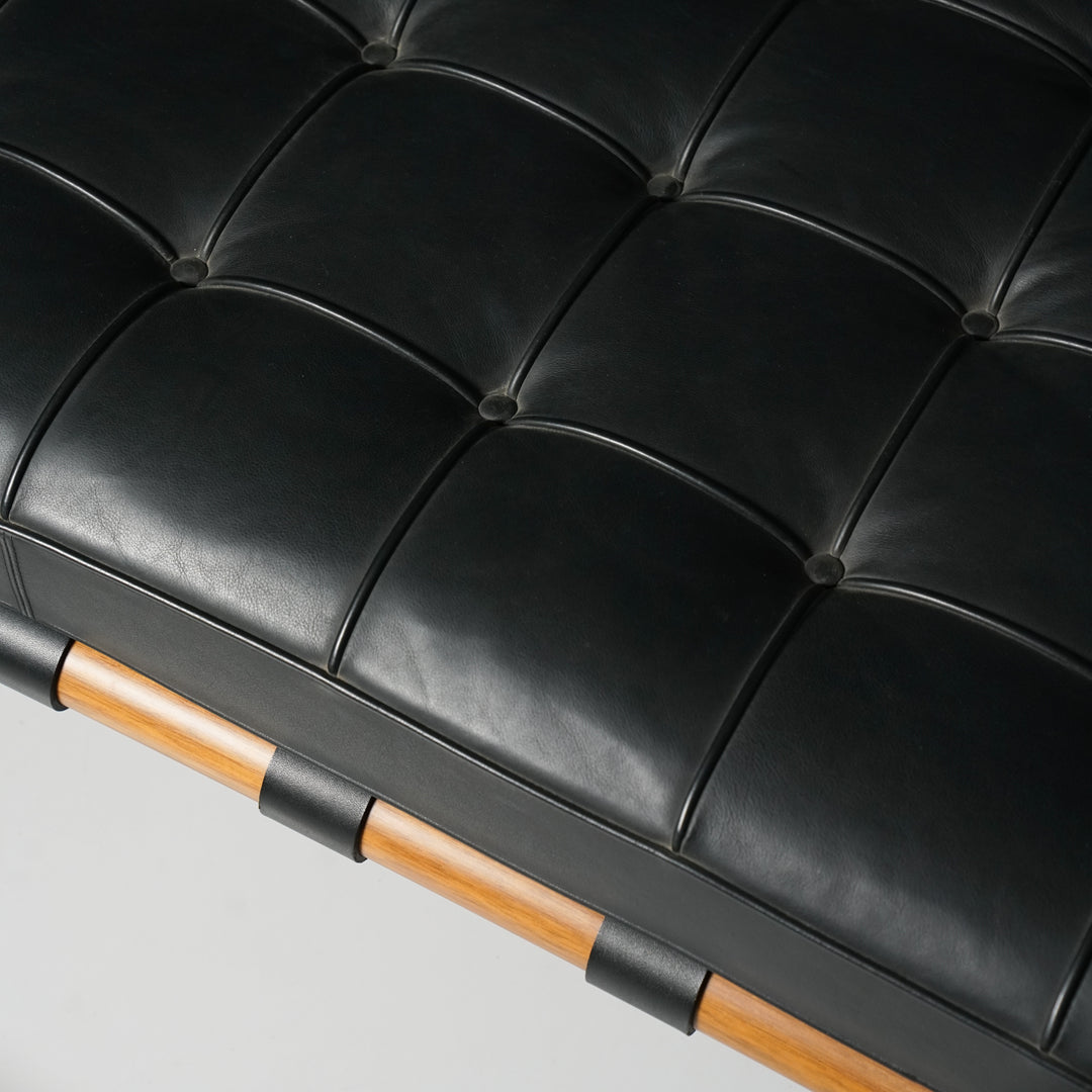 Model Barcelona daybed, Ludwig Mies van der Rohe, Knoll, Early 2000s