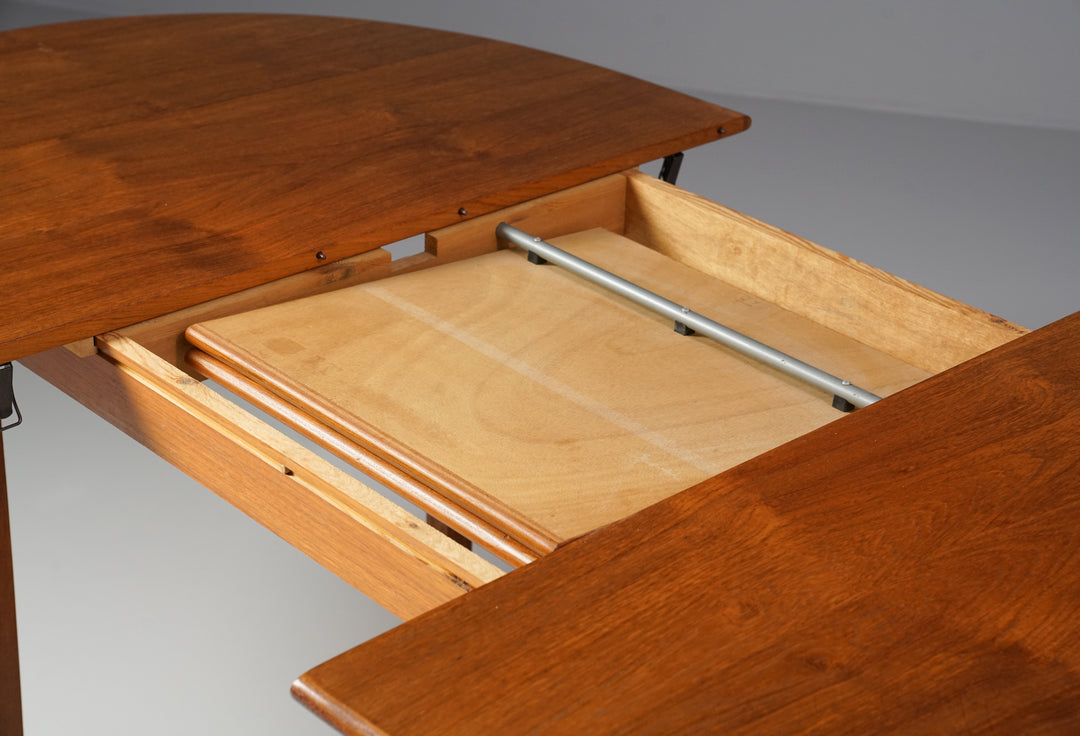 Extendable oval dining table, attr. Ole Wanscher, Denmark, 1950/1960s
