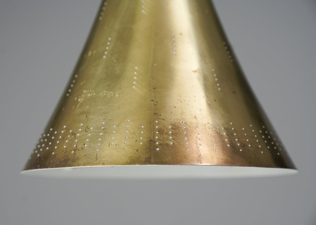 Harvinainen malli 10220 kattovalaisin, Paavo Tynell, Taito Oy, 40/50-luku