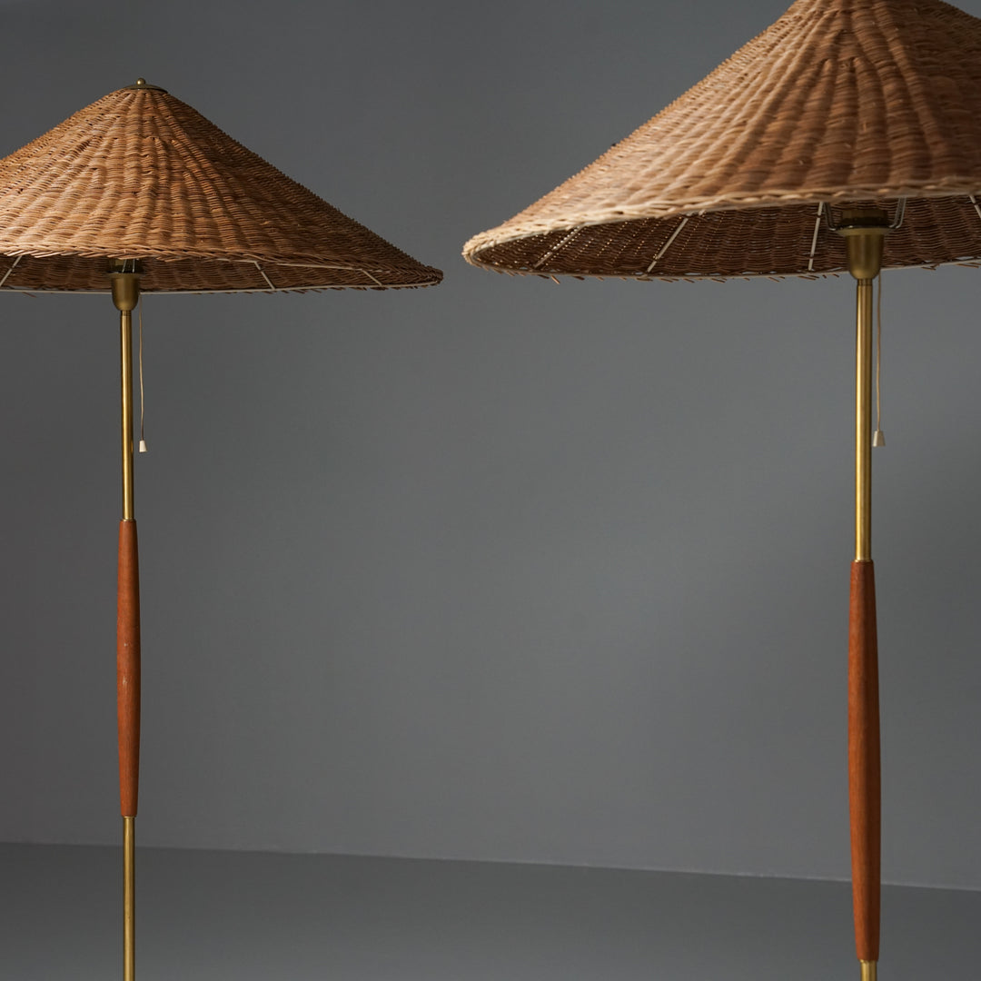 Lattiavalaisin pari, Venhola Oy, 60-luku