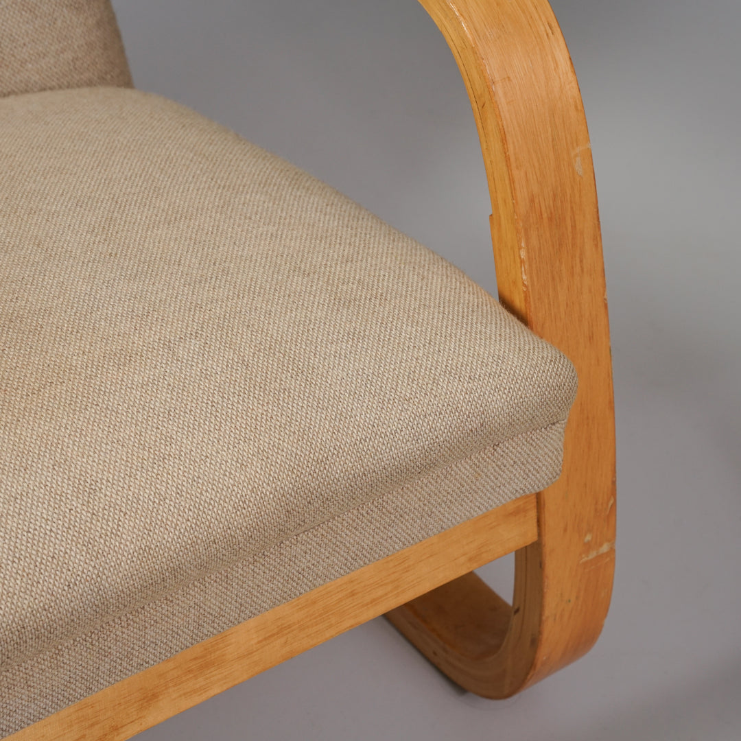 Pair of Model 401 armchairs, Alvar Aalto, Oy Huonekalu- ja Rakennustyötehdas Oy, 1940/1950s