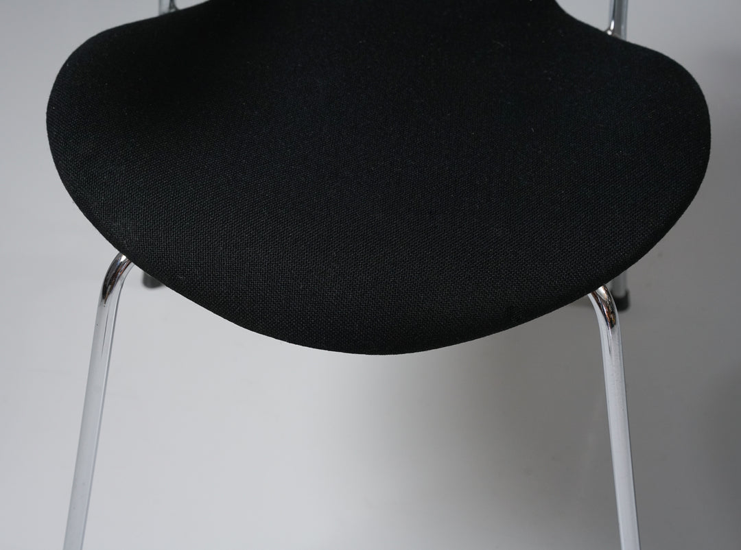 "Seiska" -chairs, Arne Jacobsen, Fritz Hansen, Mid-20th Century 