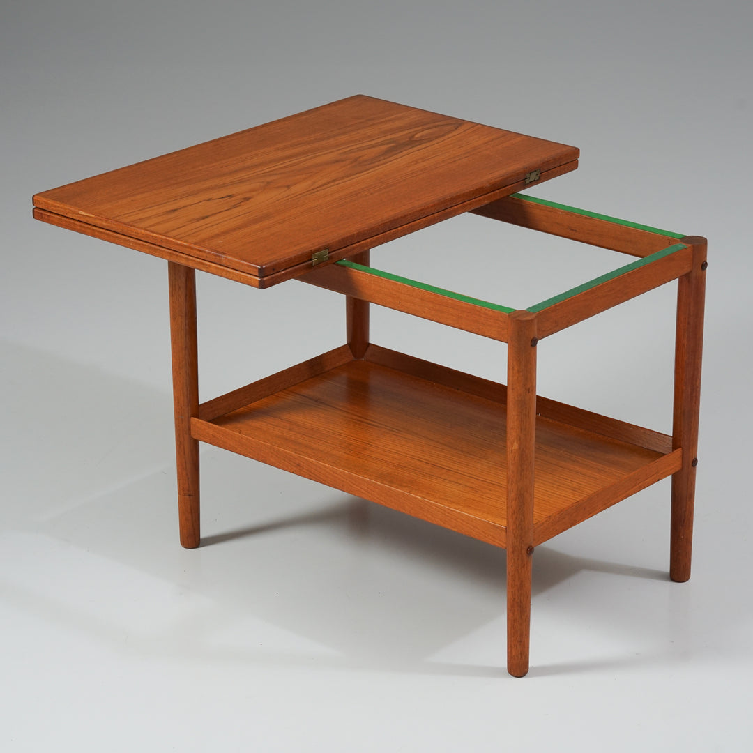 Extendable coffee table/ side table, Grete Jalk, Poul Jeppensen, Denmark, 1960s