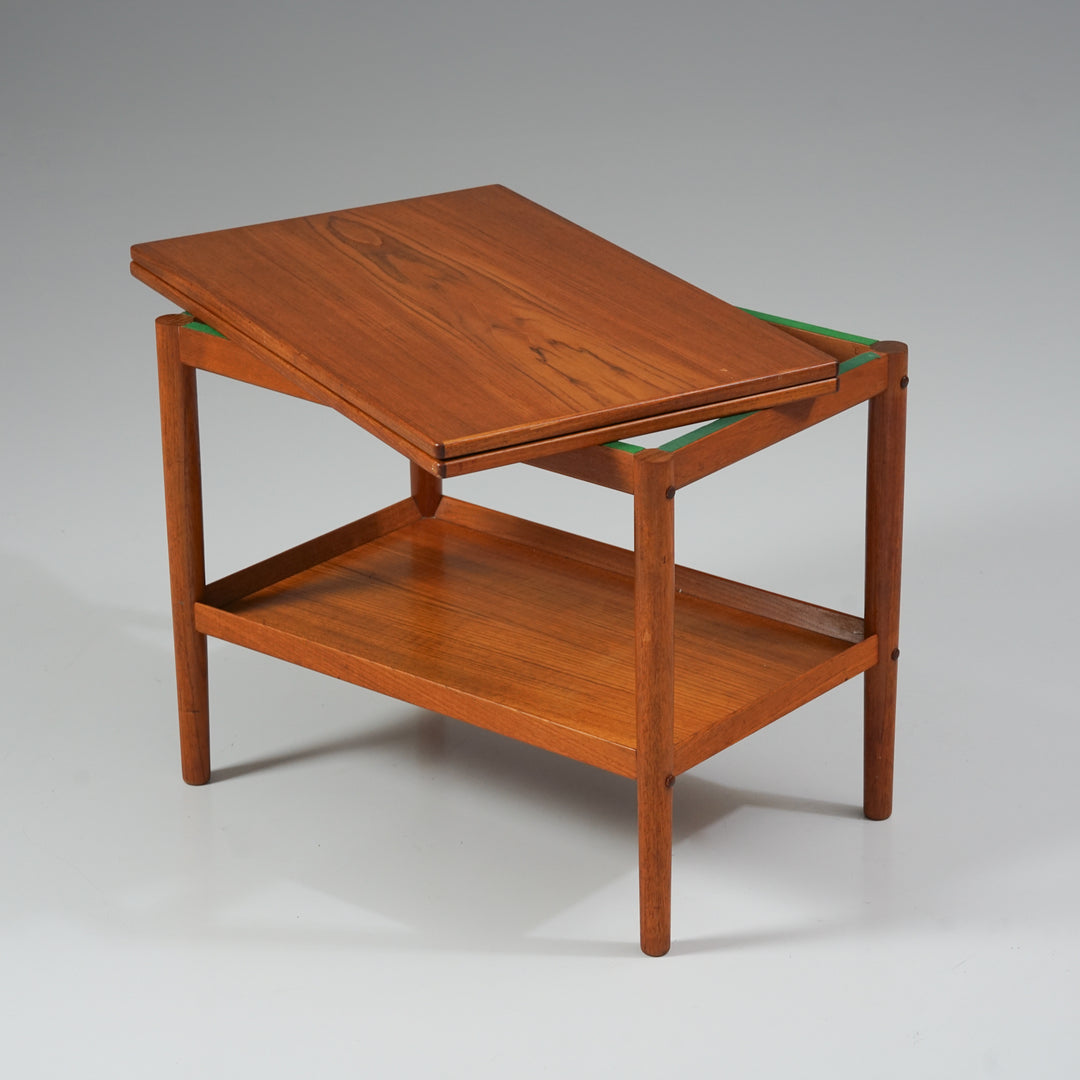 Extendable coffee table/ side table, Grete Jalk, Poul Jeppensen, Denmark, 1960s