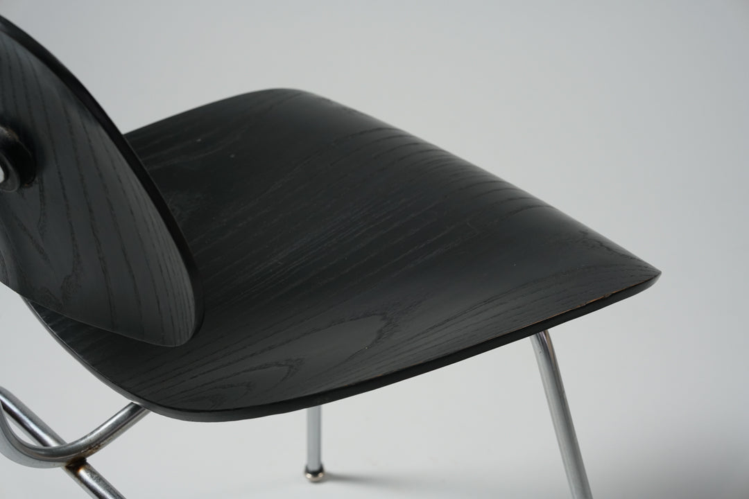 DCM -tuolit, Eames, 1900-luvun puoliväli